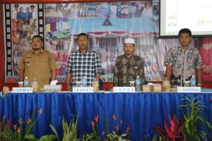 Camat Mendahara Ulu, Bupati Tanjung Jabung Timur, Anggota DPRD Tanjung Jabung Timur, Kepala Bapeda Tanjung Jabung Timur.
