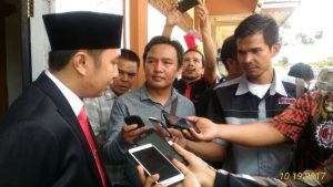 23904892038502309523532