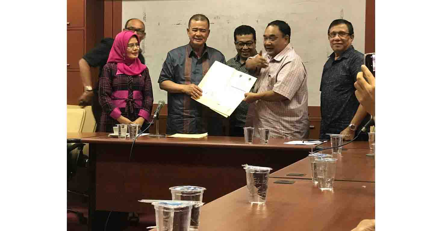 23189478932748923874823487238748792