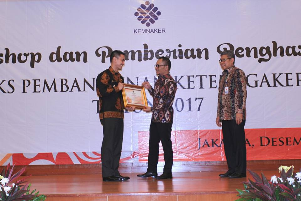 329874892384838423849234872849238842389482852349583434903409240952905309459025929050923