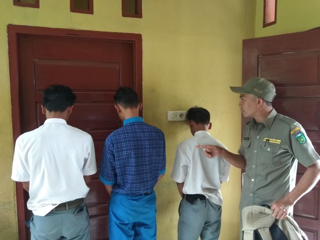 39824823857823852823894823