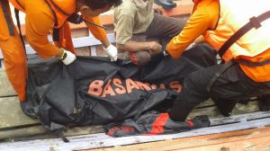 328957894375884937896798546456456