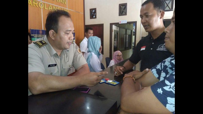 3247823849239848932498324982398423