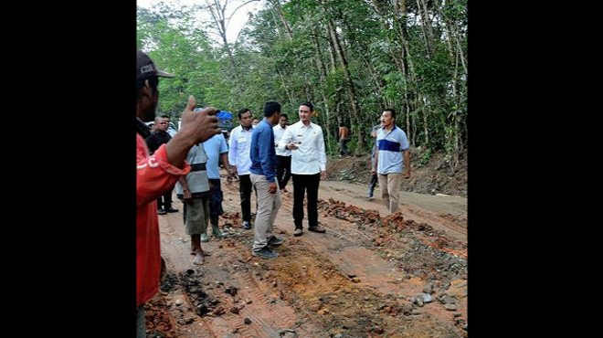 3298478238957894359843759438958943578943758943