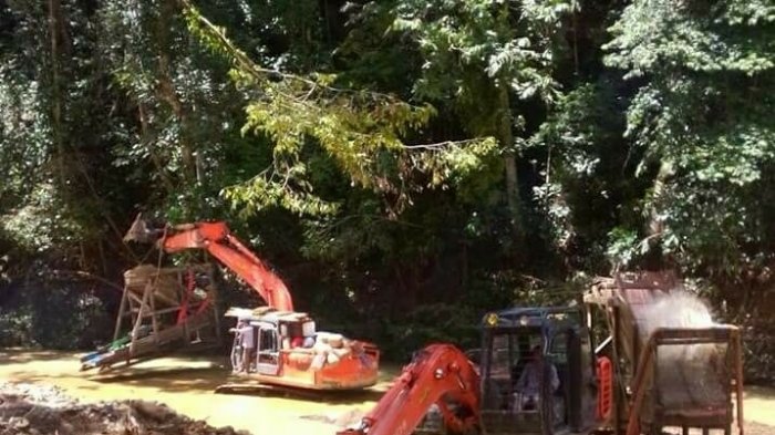 22042018_aktivitas-peti_excavator_20180422_204321