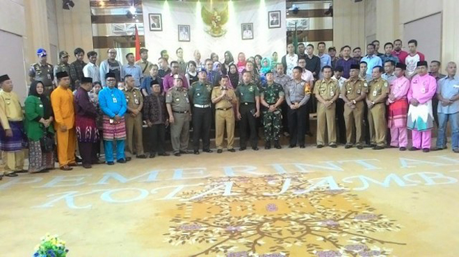 1298478237847832858235843898534534645754765756