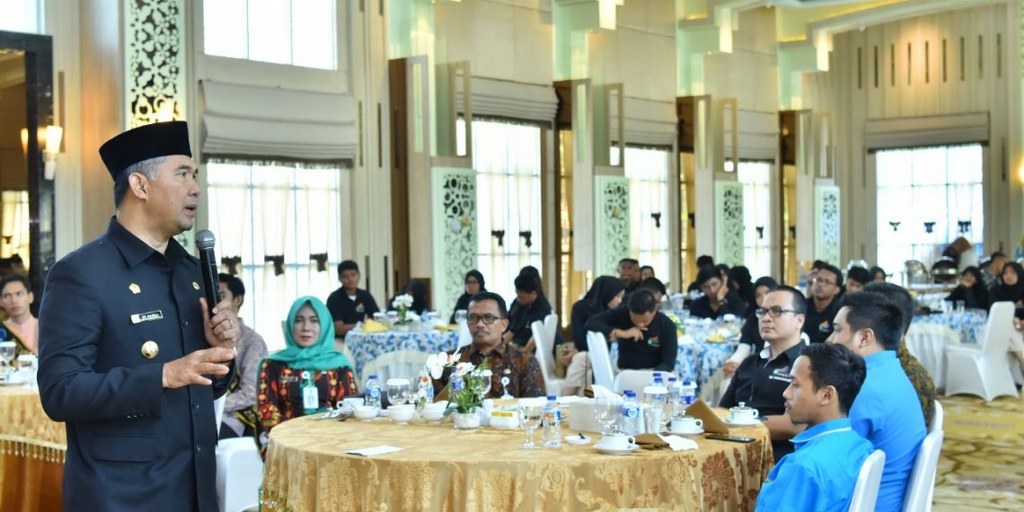 1243253454365436578463785678346587367856743657843_1024x512