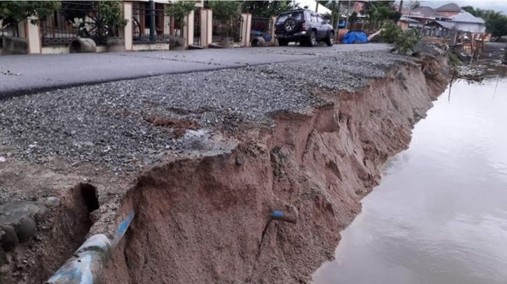 12984782378578943895438957894378594353_1024x573