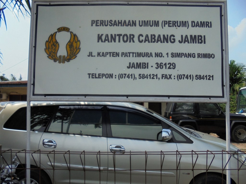 1298478932875472837589783485789347895784397895489385943_1024x768