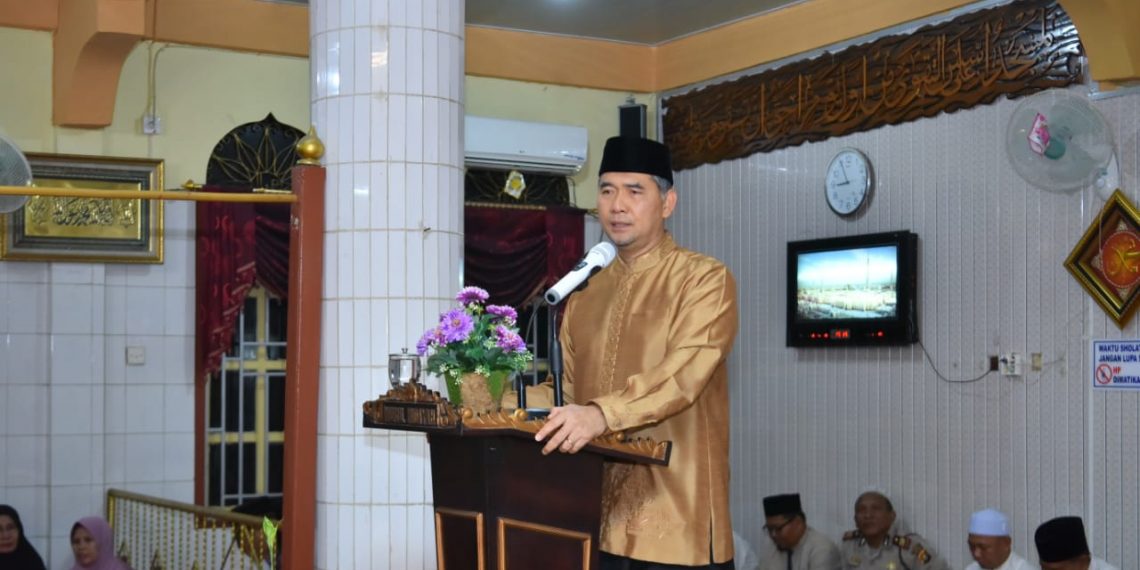 2901848932849823984983294890238