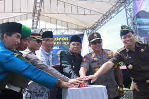 12746786237657643756764367567436674636763674783264234