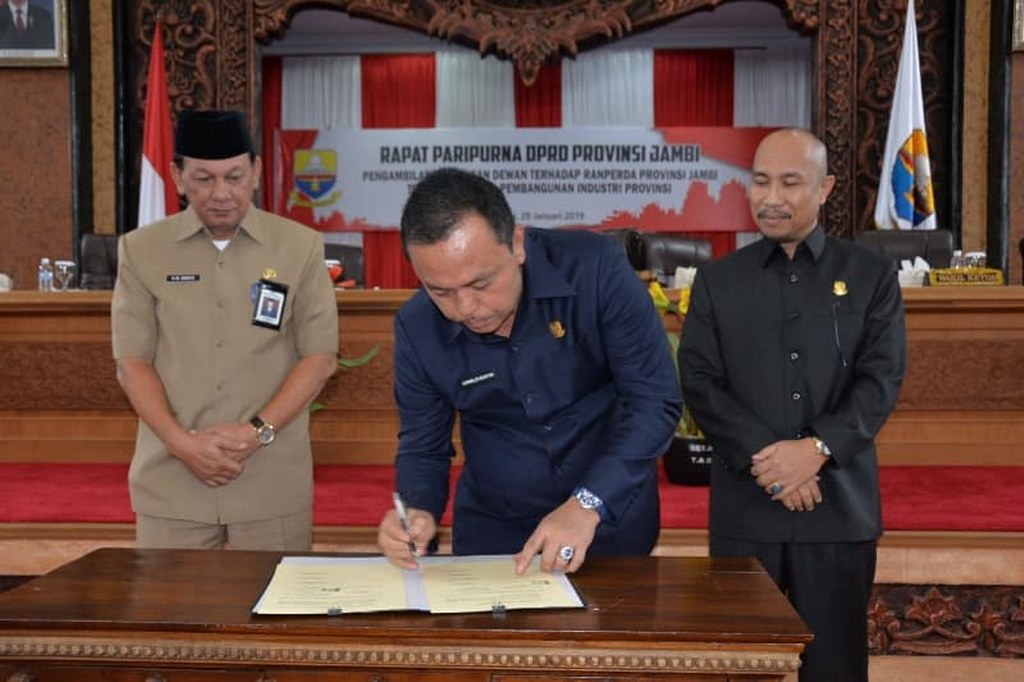 120948983928958984396890094599689584989898698498569849968948968458968949_1024x682