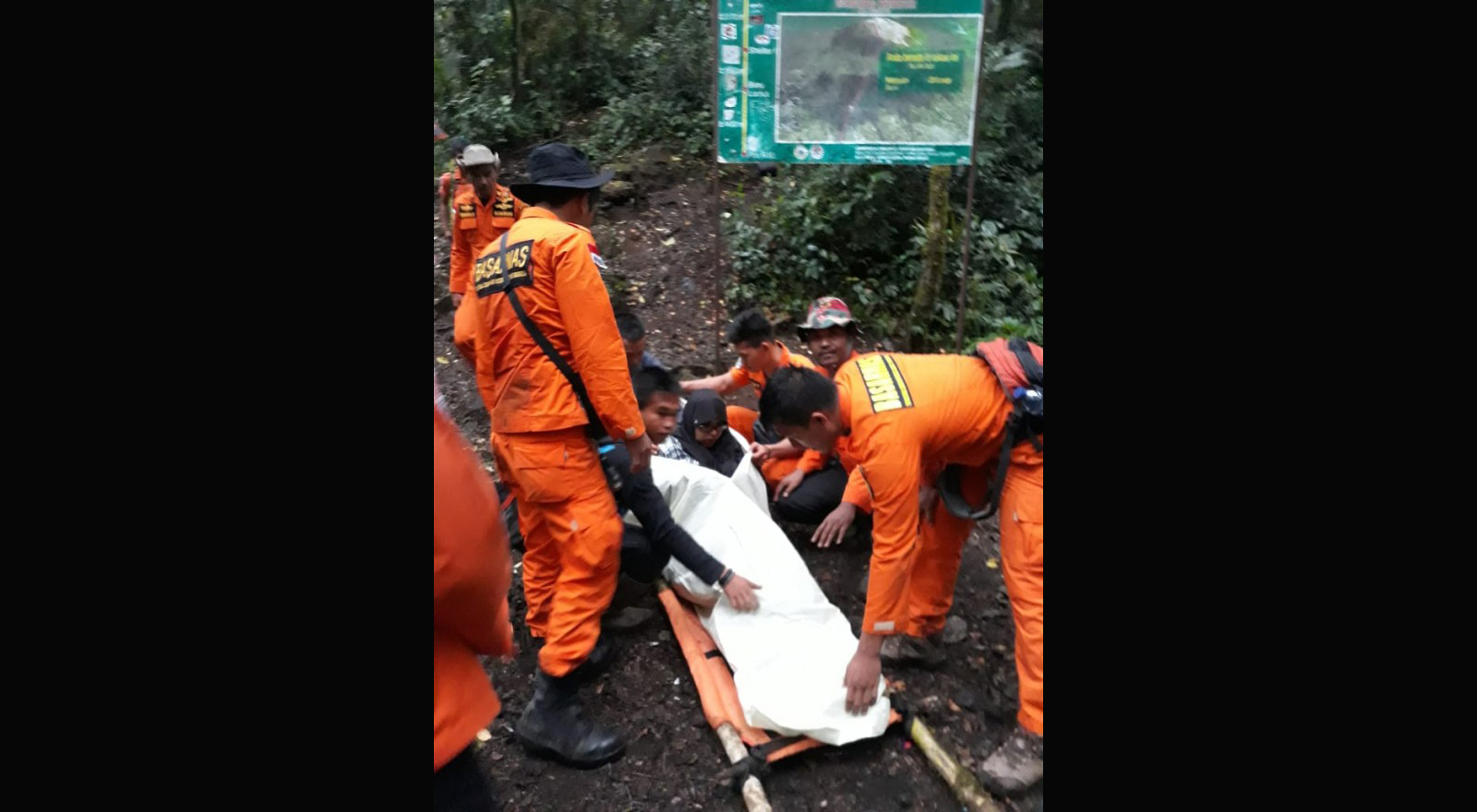 12845898327857848357893489573984