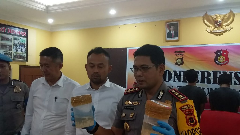 12874823848238479_1024x576