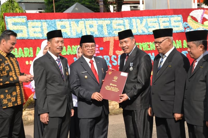 1289478237858748378573849854839785943