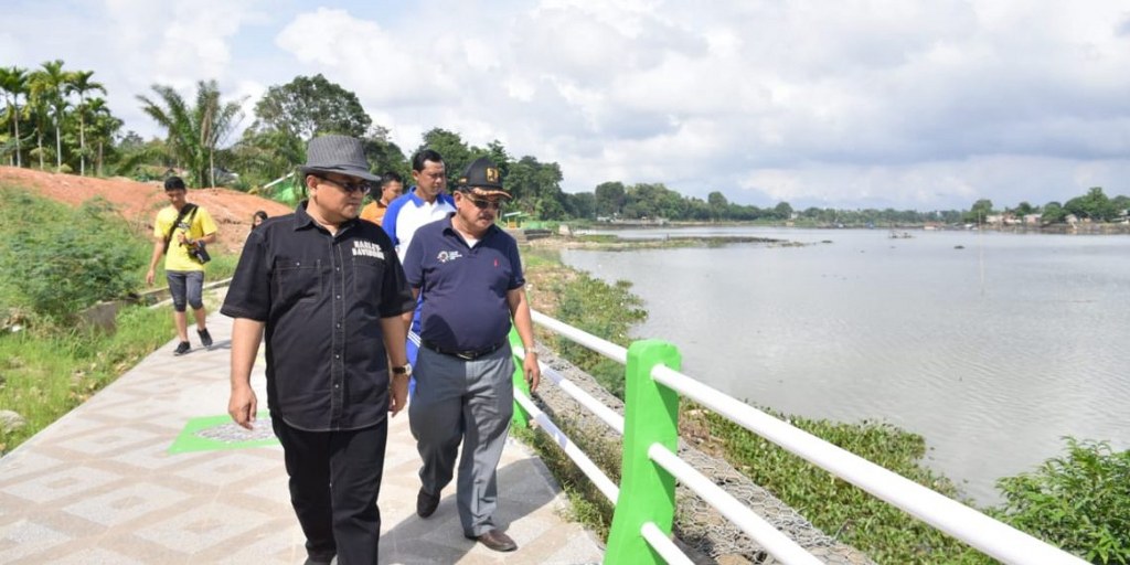 392859428384982938904890238490328904890328094809324_1024x512