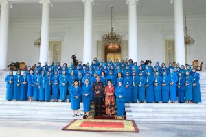 1298748982375887489378573894543_1024x683