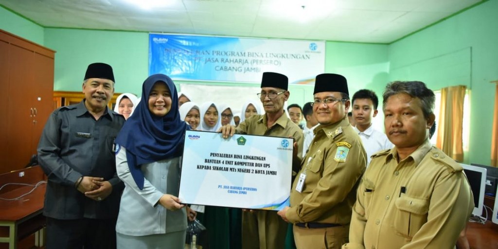 127489327483728943242342342_1024x512