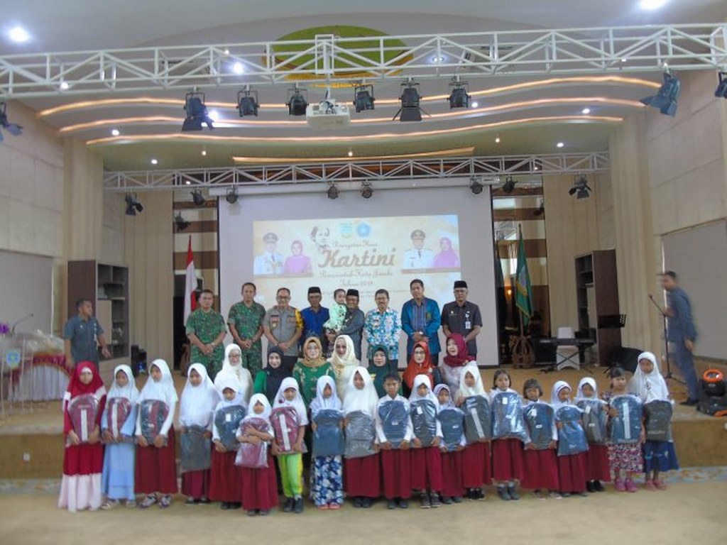 e8ea9ede-1ca0-4e2a-9b61-597ed1826f0a_1024x768