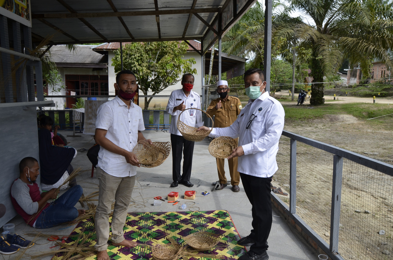 7e6e7aaf-bb6c-4fb0-b2a9-094ec4579309