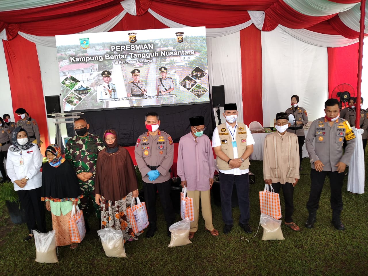 997a2387-9f04-4f16-9493-d24a297fb397