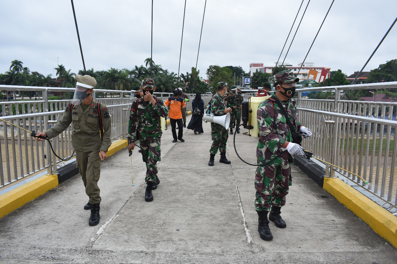 a5651b08-4637-4c0f-9a15-4d16e4e26ef2