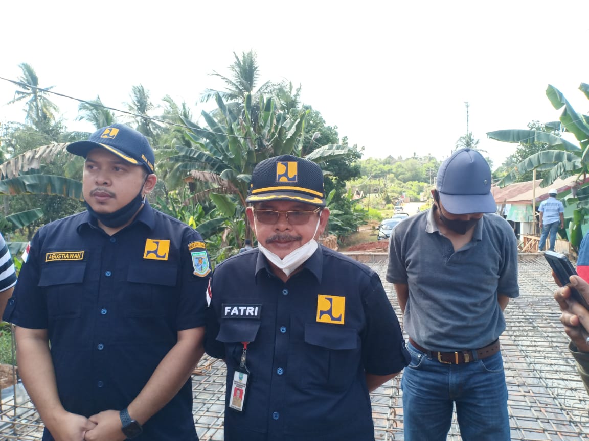 ee4824d8-db79-480f-bf06-5fcf032eb01e