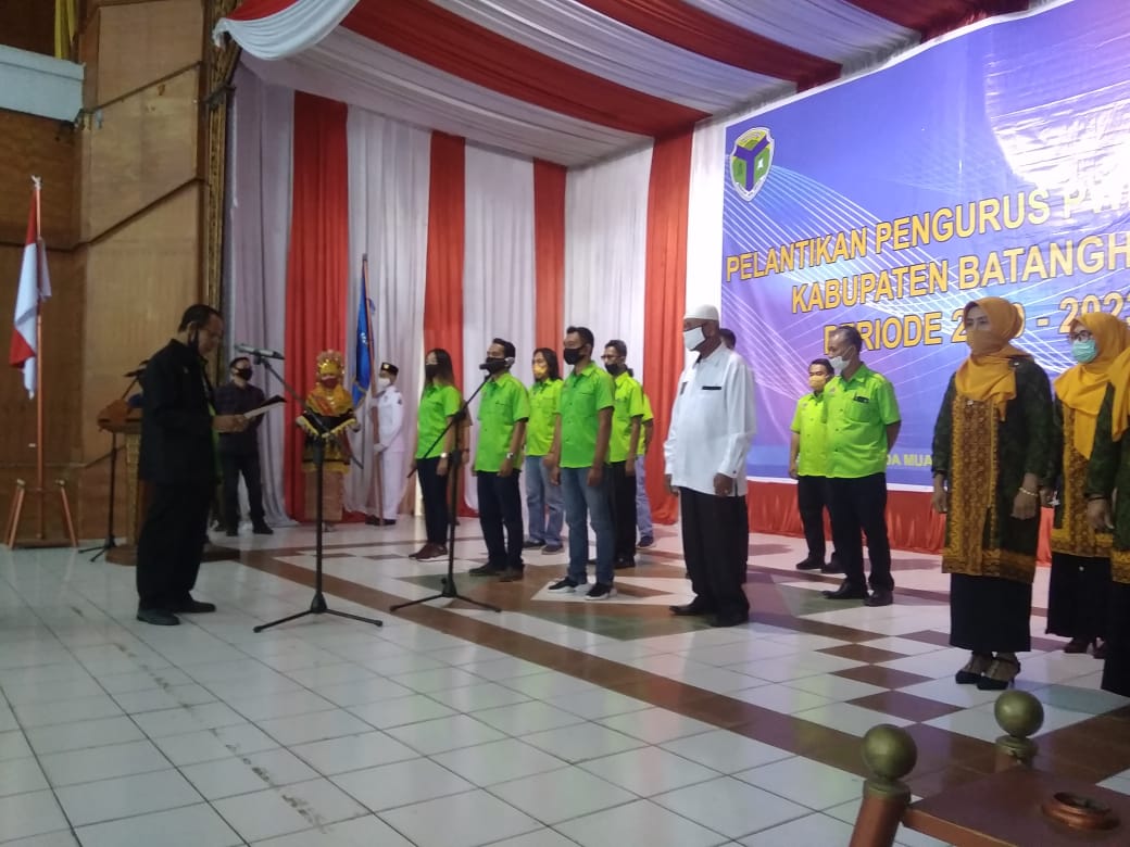 12874623858743898584358943