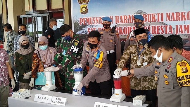 435eb7d3-60a6-4305-83fd-815ec6cec69a