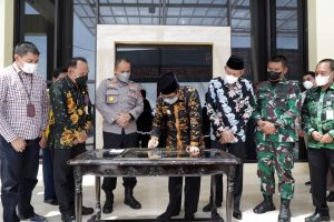 2fe02985-89ef-4a98-adac-2e30d2dd56bc