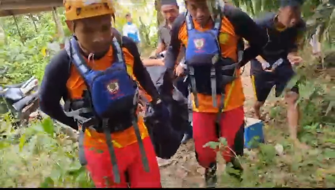 Screenshot_2023-11-08-18-47-48-726_com.whatsapp-edit